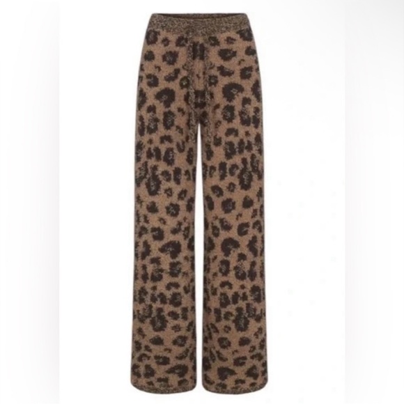 NWT SKIMS (S/M) Cozy Knit Pants Leopard Print - Picture 5 of 5